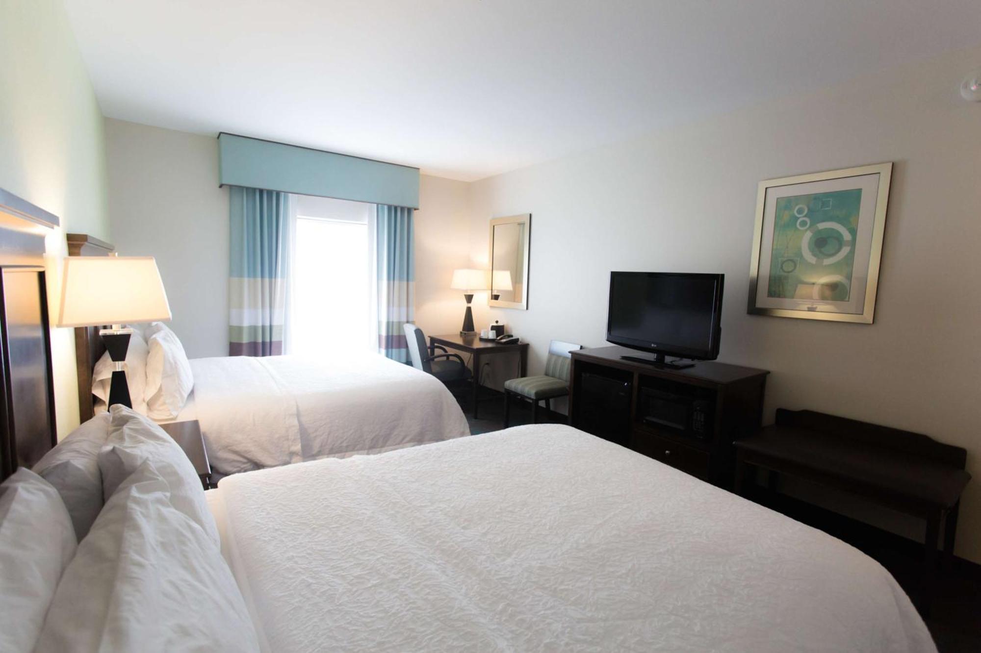 Hampton Inn & Suites Middlebury Екстер'єр фото